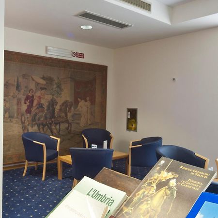 City Hotel & Suites Φολίνιο Εξωτερικό φωτογραφία