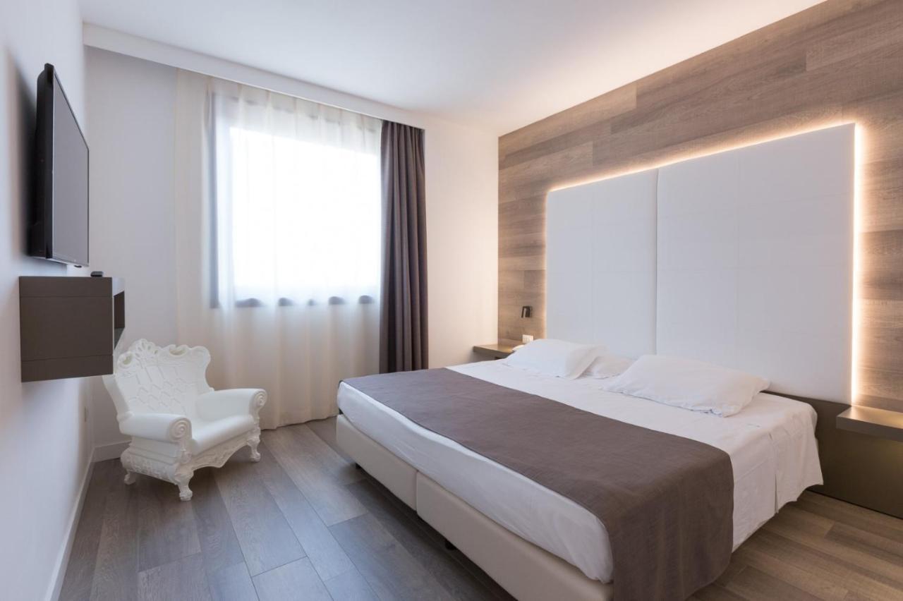 City Hotel & Suites Φολίνιο Εξωτερικό φωτογραφία