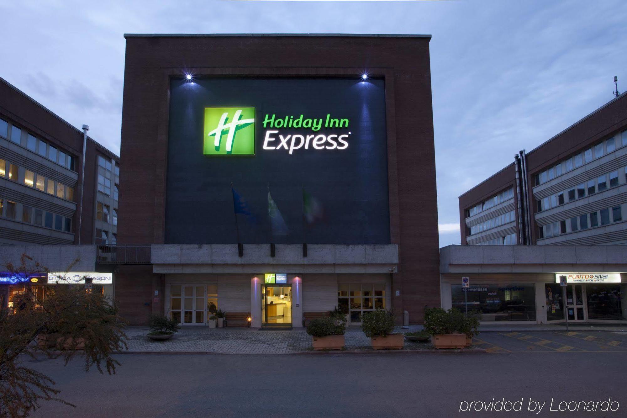 City Hotel & Suites Φολίνιο Εξωτερικό φωτογραφία