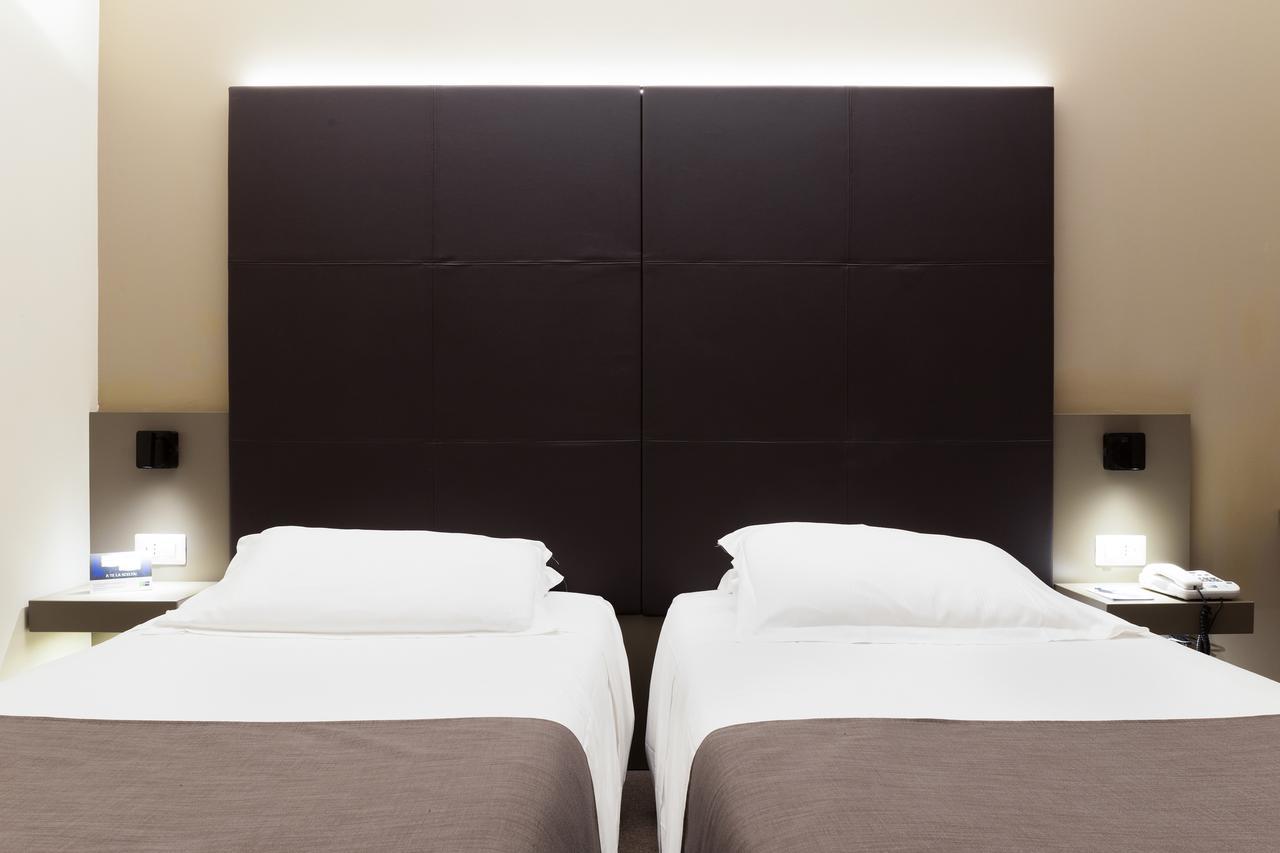 City Hotel & Suites Φολίνιο Εξωτερικό φωτογραφία