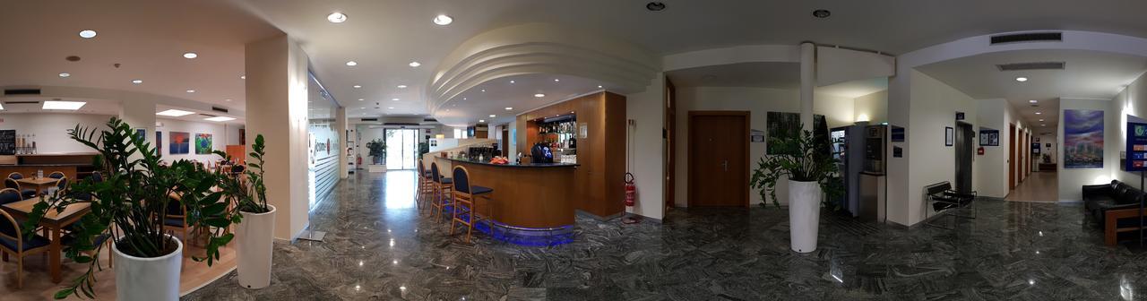 City Hotel & Suites Φολίνιο Εξωτερικό φωτογραφία