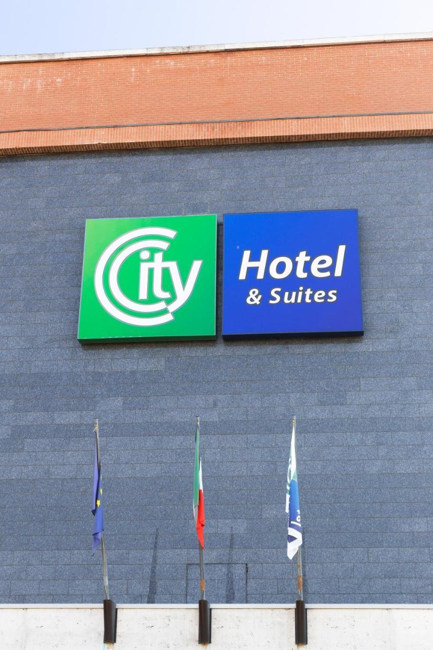 City Hotel & Suites Φολίνιο Εξωτερικό φωτογραφία